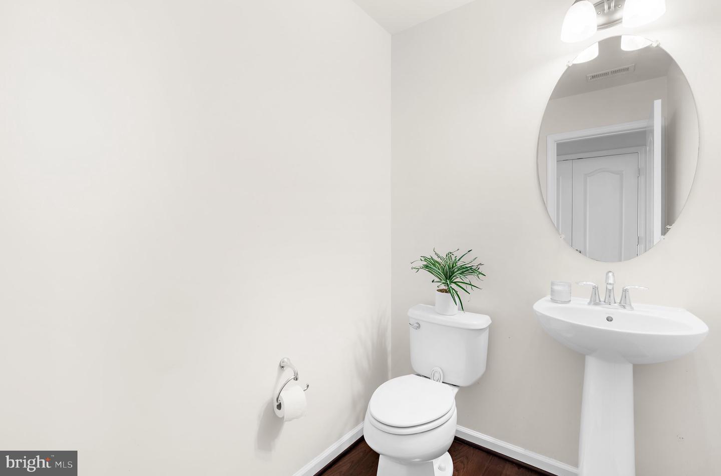 7623 Timbercross Ln Property Photo 30