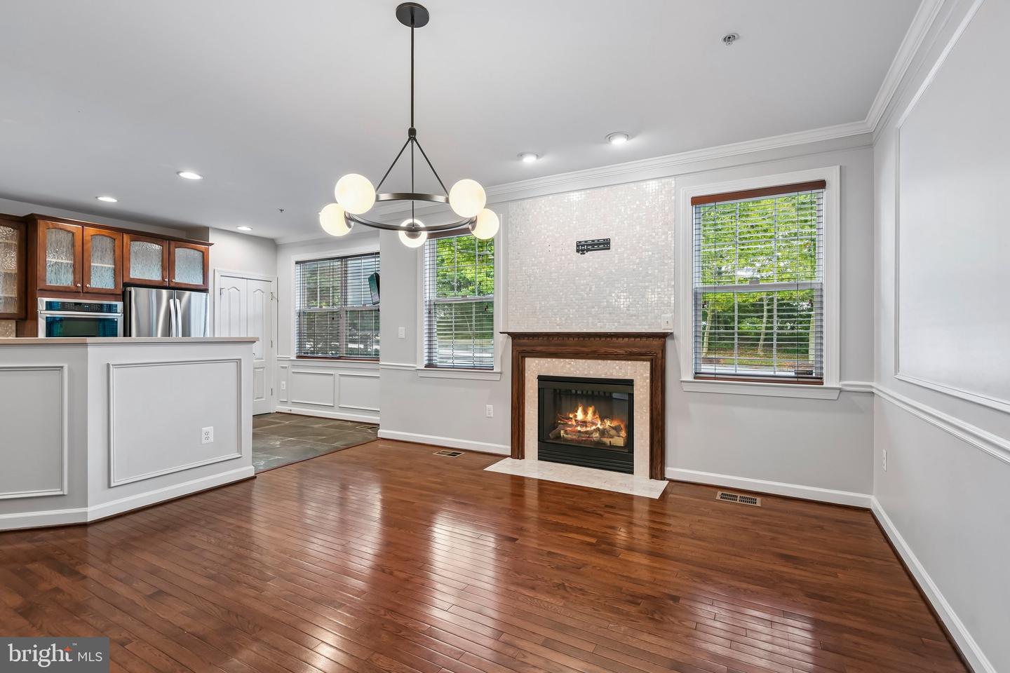 3448 Carriage Walk Ct #24-b Property Photo 8