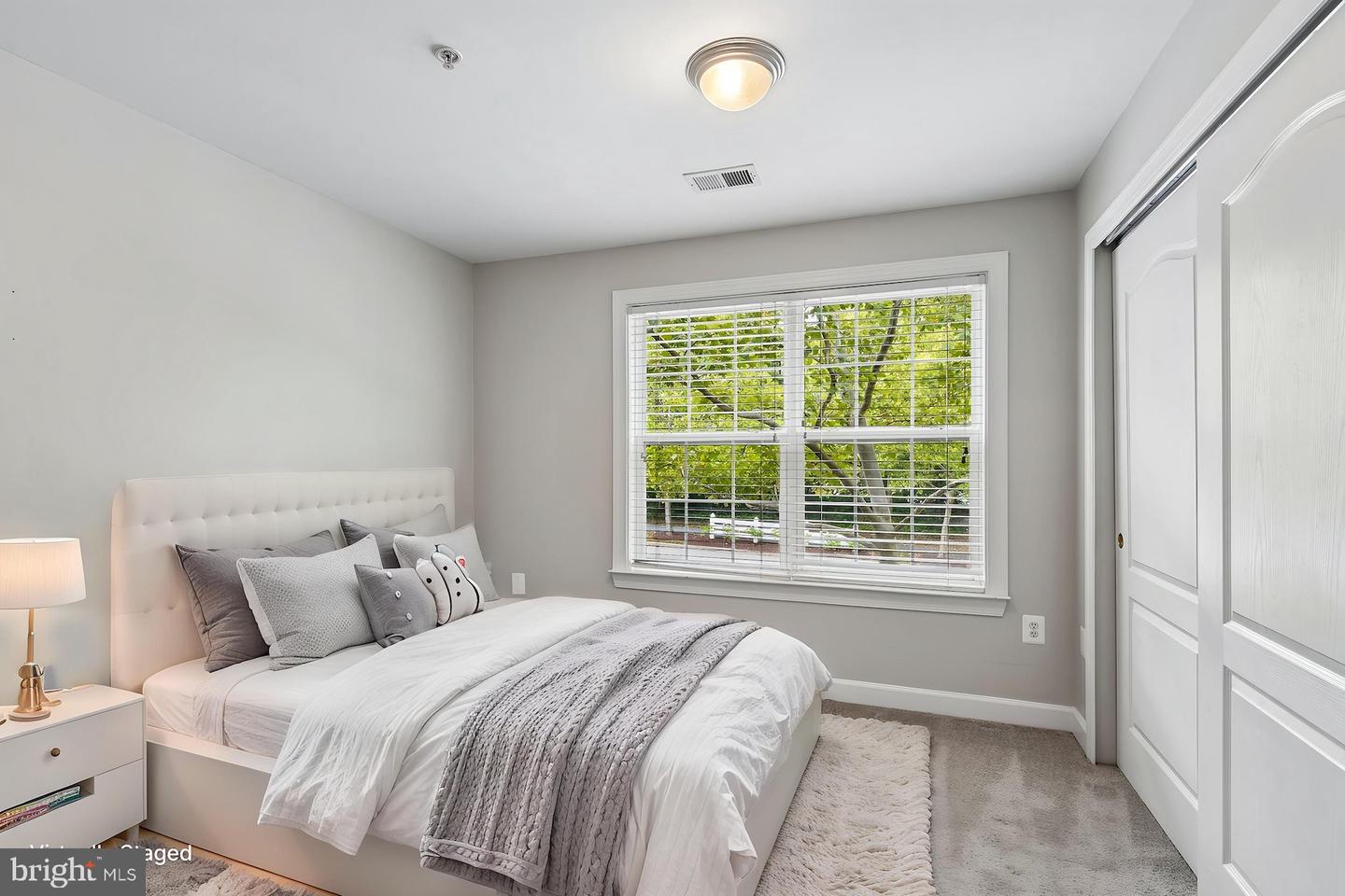 3448 Carriage Walk Ct #24-b Property Photo 15