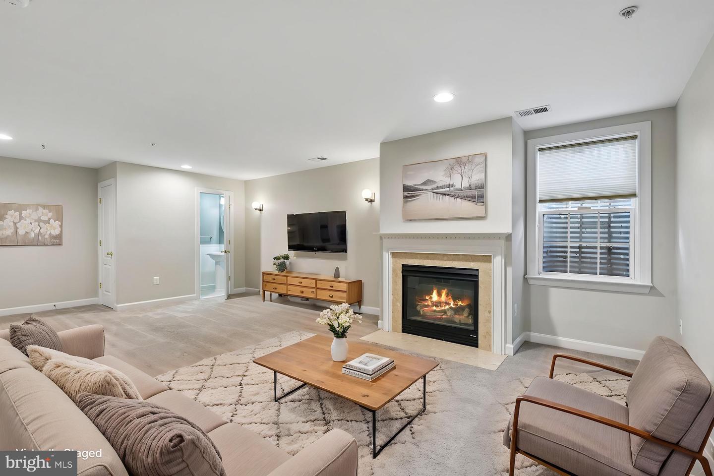 3448 Carriage Walk Ct #24-b Property Photo 30