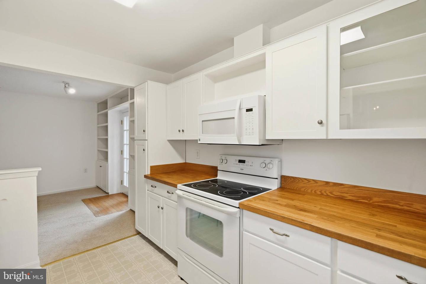 1717 Dana St Property Photo 7