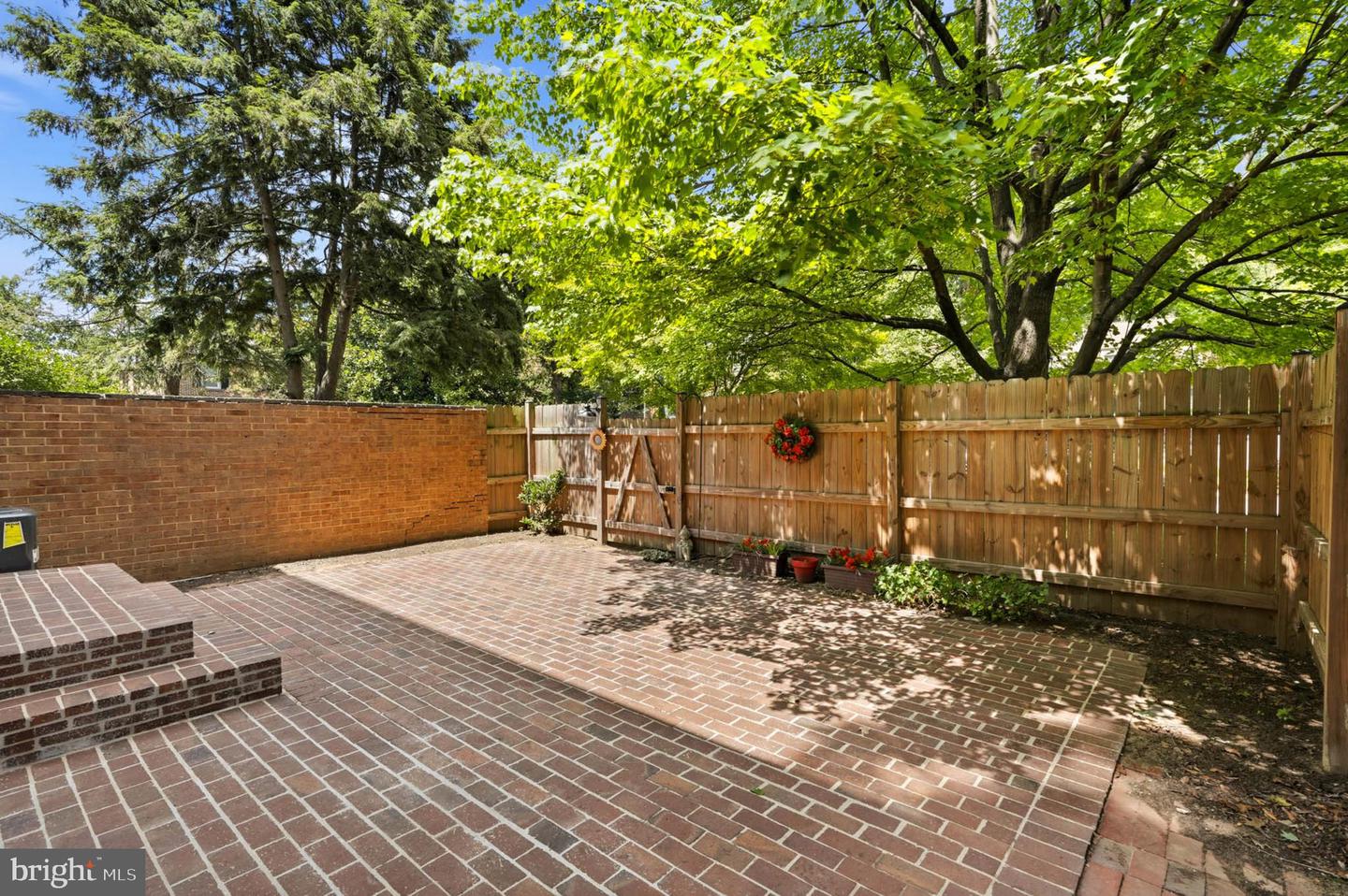 1717 Dana St Property Photo 14