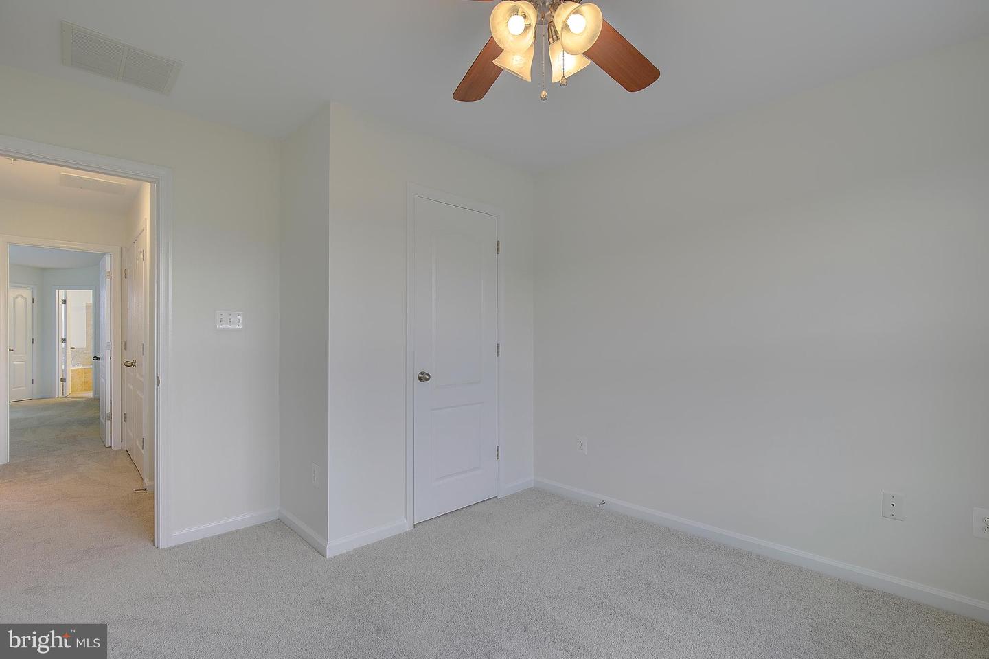 7425 Macon Dr Property Photo 20