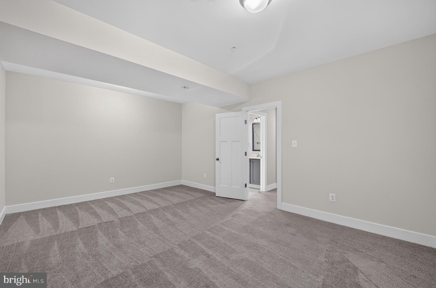 3707 Birkdale Ct Property Photo 37
