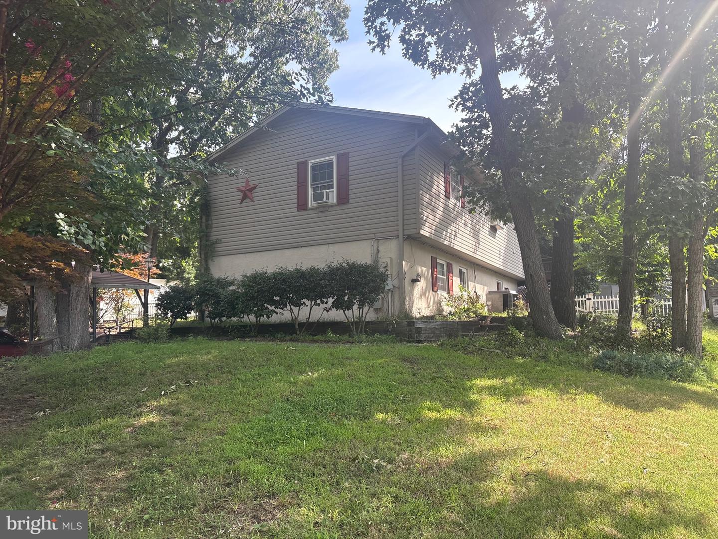 321 Maryland Ave Property Photo 29