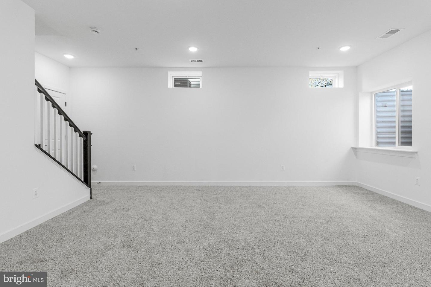 5728 Howard Dr Property Photo 25