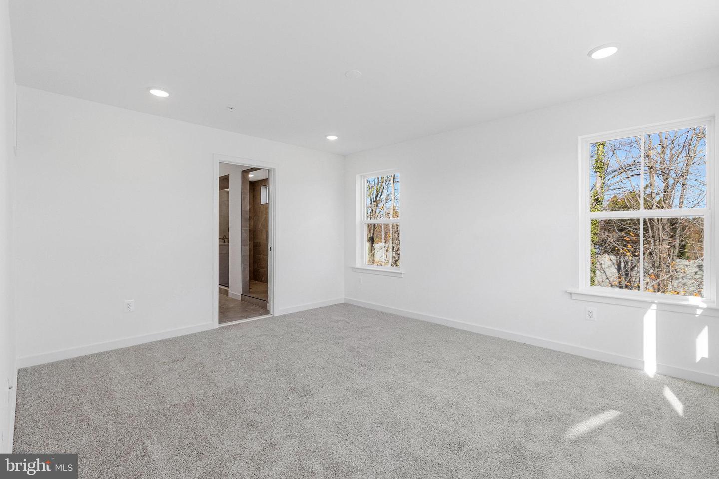 5728 Howard Dr Property Photo 45