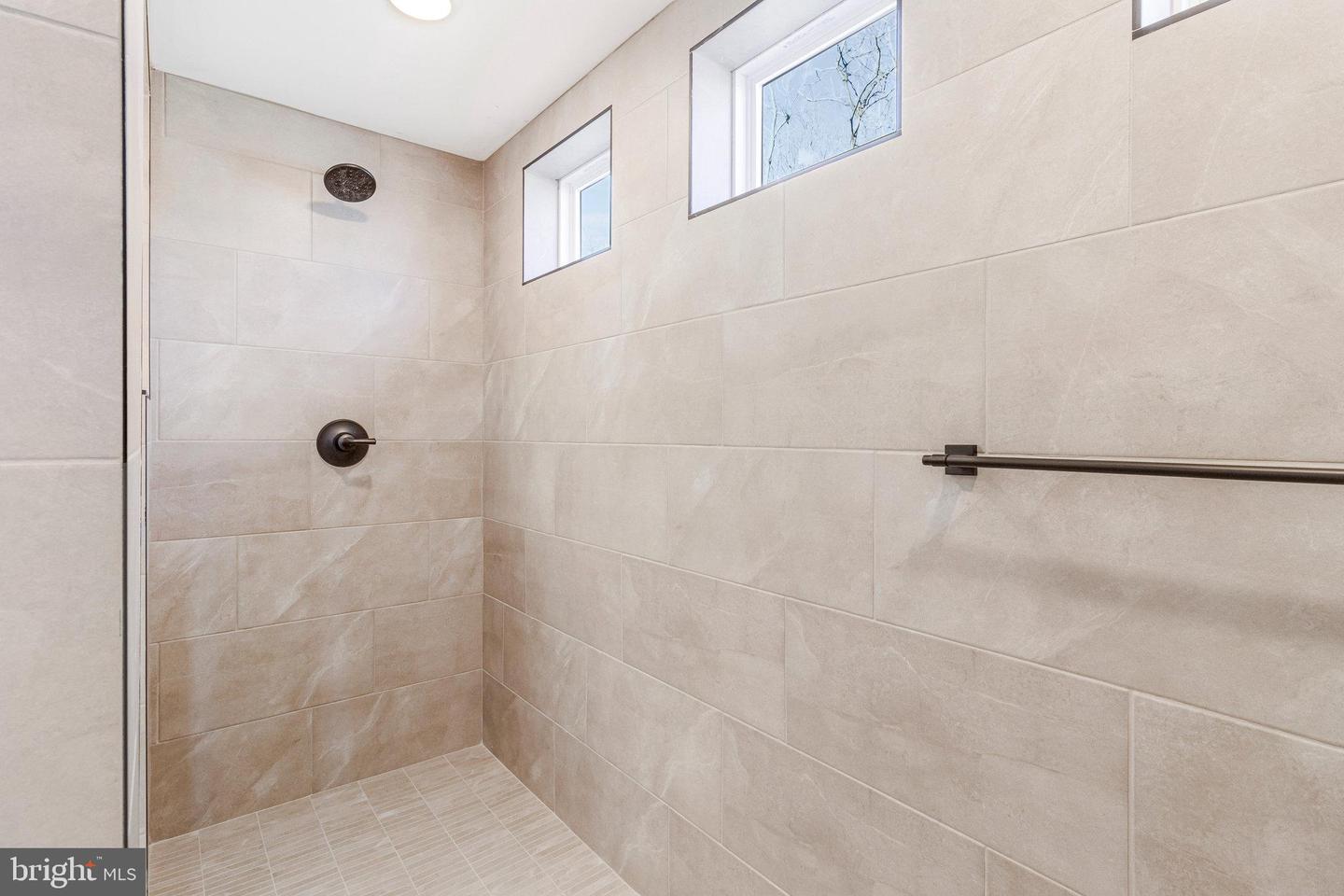 5728 Howard Dr Property Photo 54