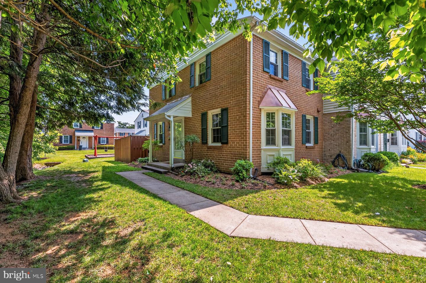 1842 Aberdeen Cir Property Photo 1