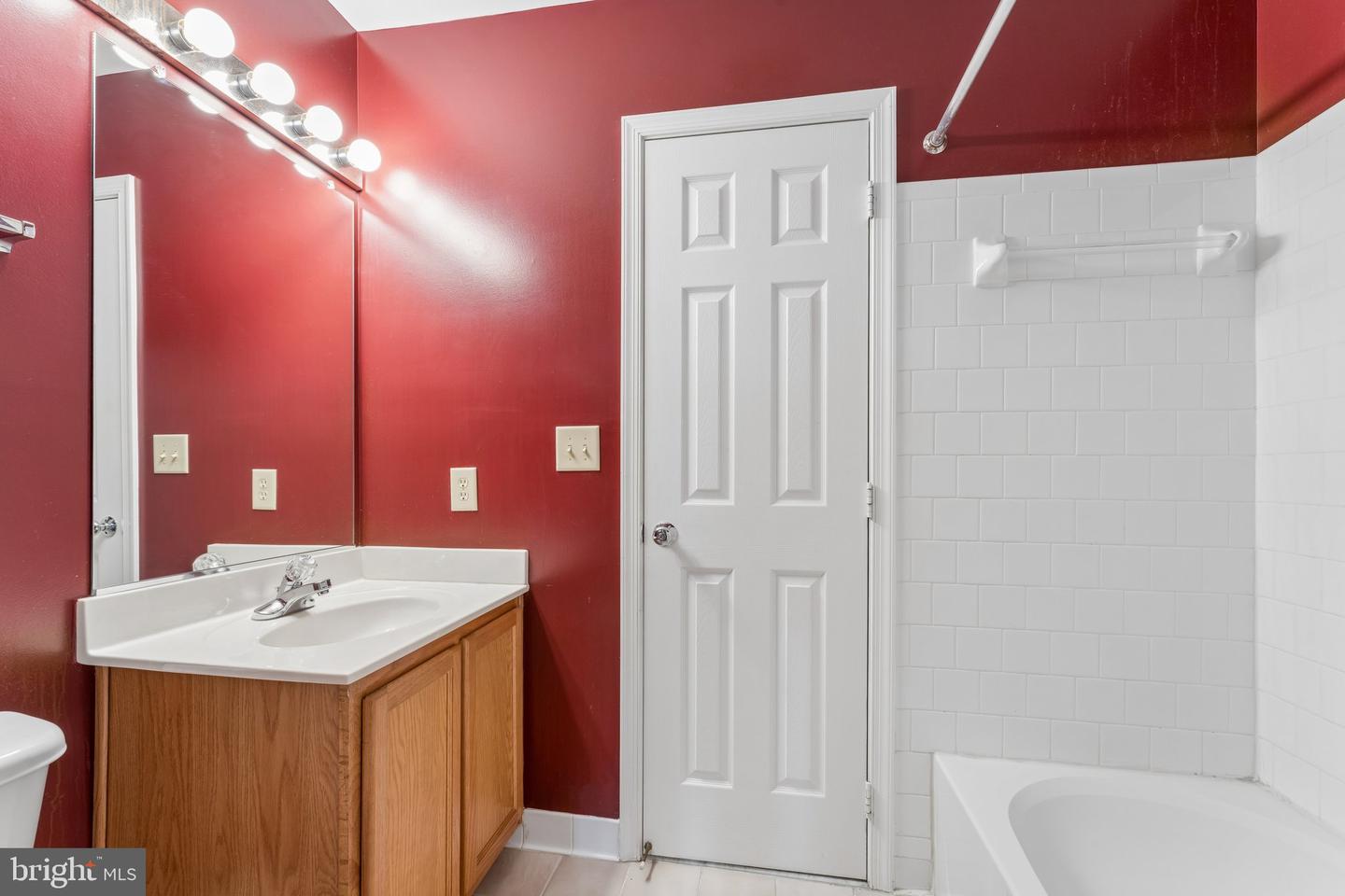 1000 Chilmark Ct Property Photo 24