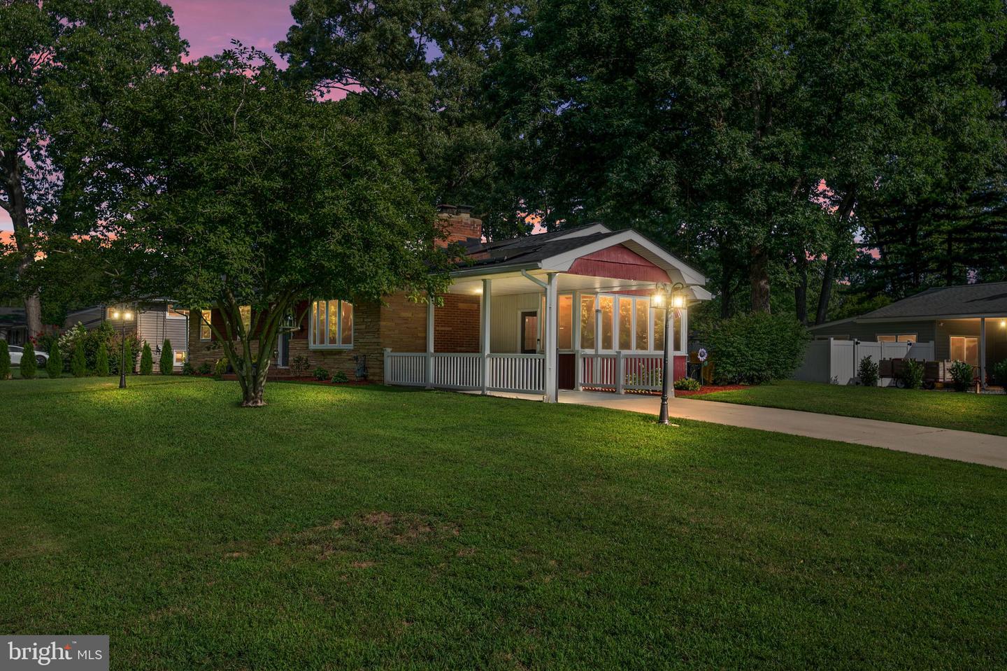 500 Evergreen Rd Property Photo 2
