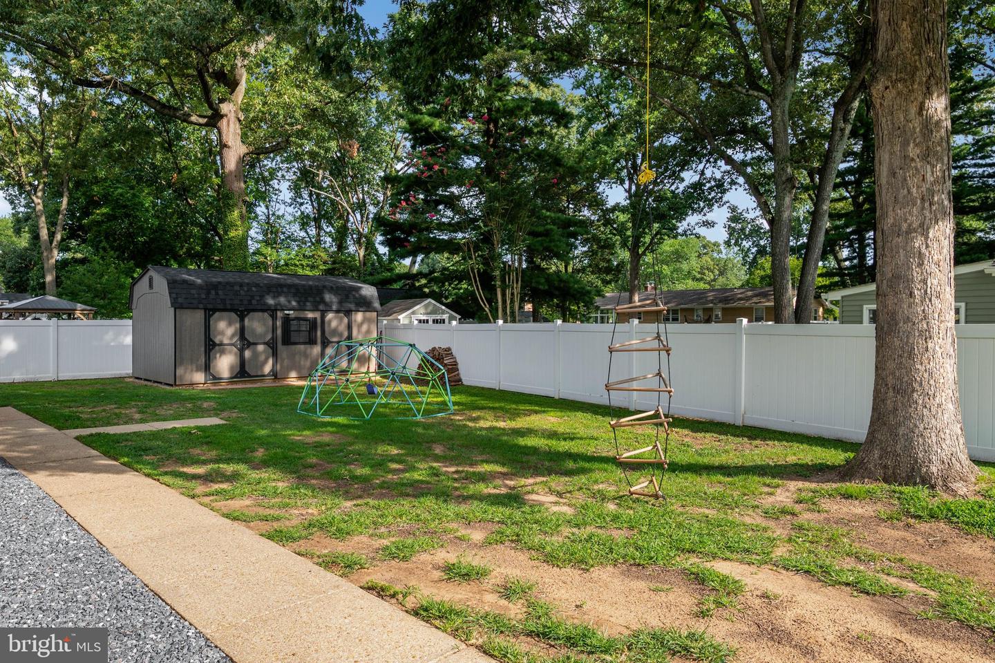 500 Evergreen Rd Property Photo 25