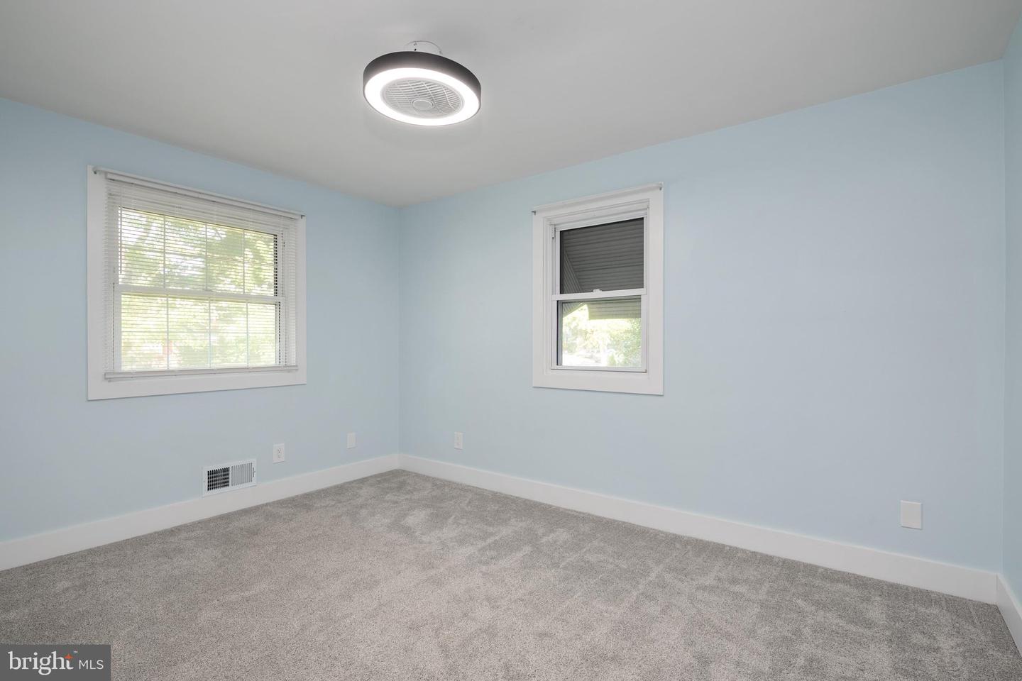 500 Evergreen Rd Property Photo 37
