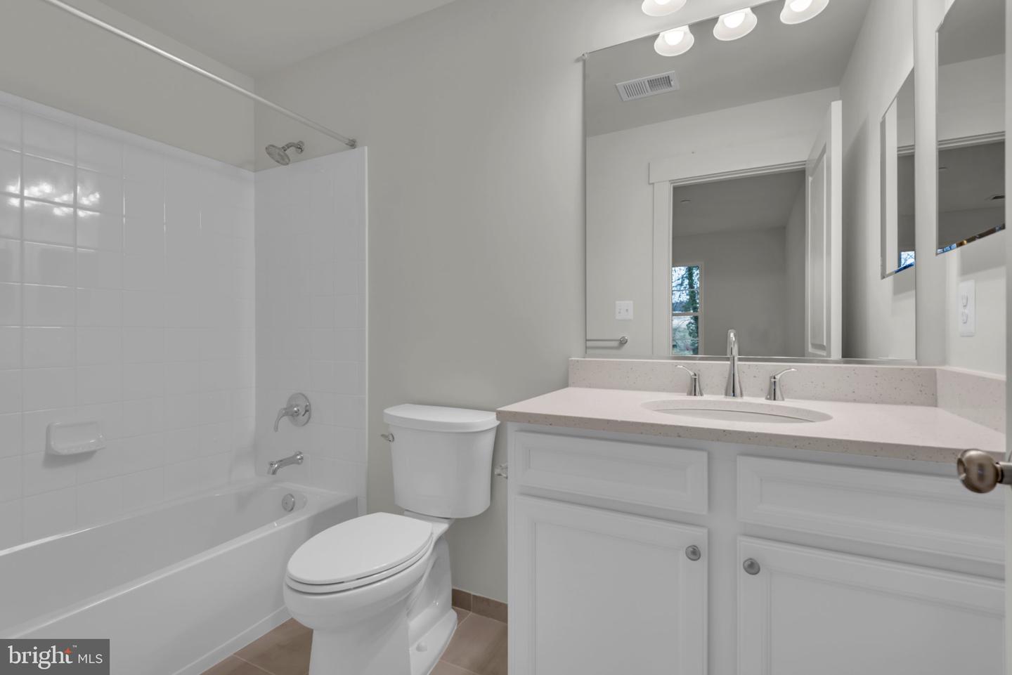 995 Arundel Dr Property Photo 24