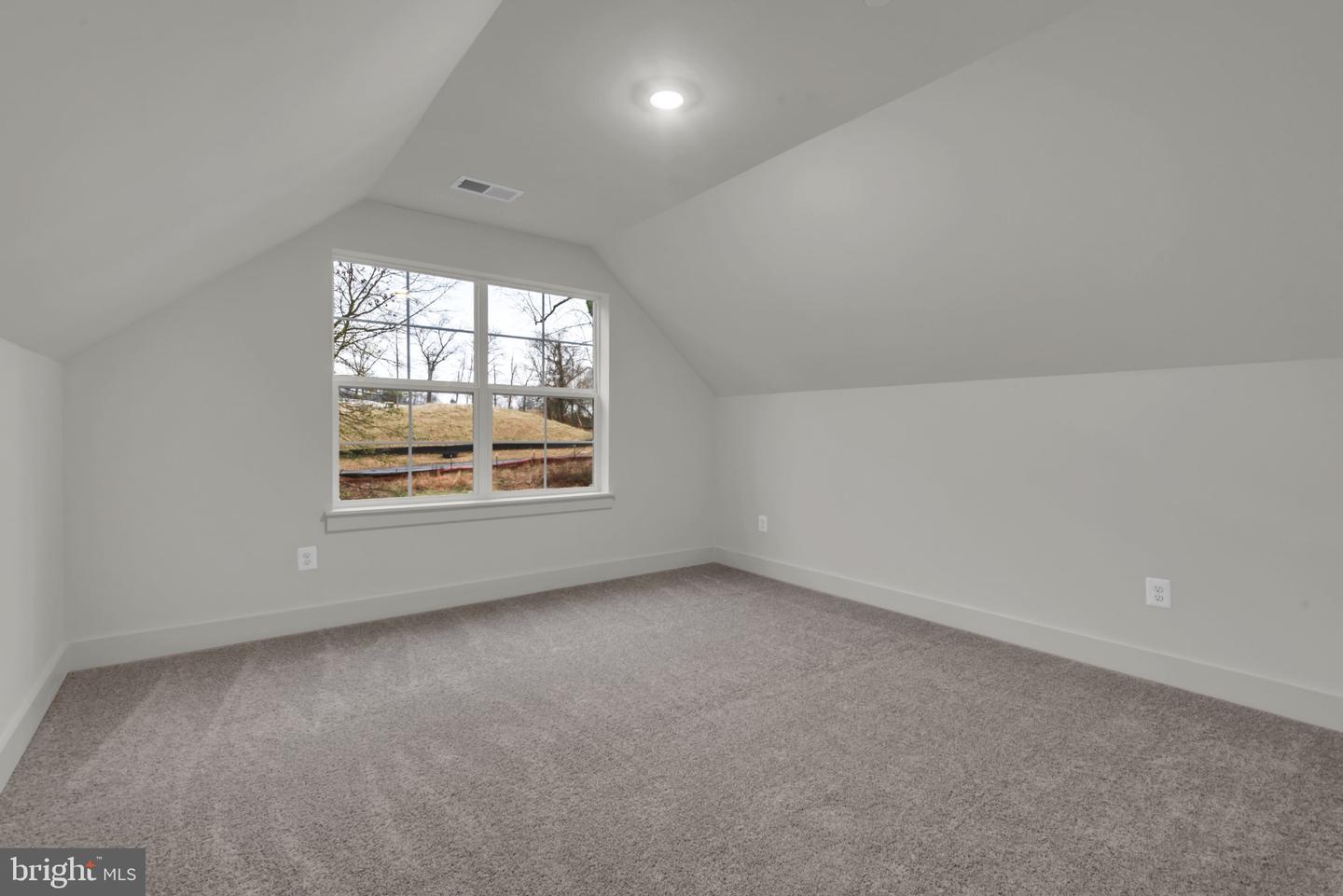 995 Arundel Dr Property Photo 35