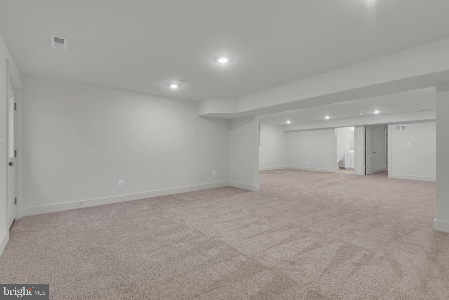 995 Arundel Dr Property Photo 42