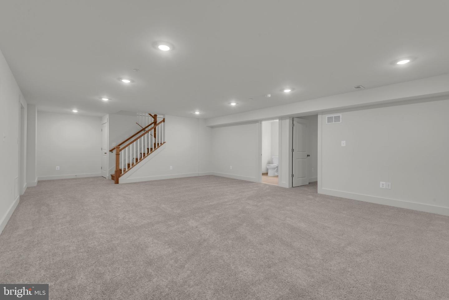 995 Arundel Dr Property Photo 43