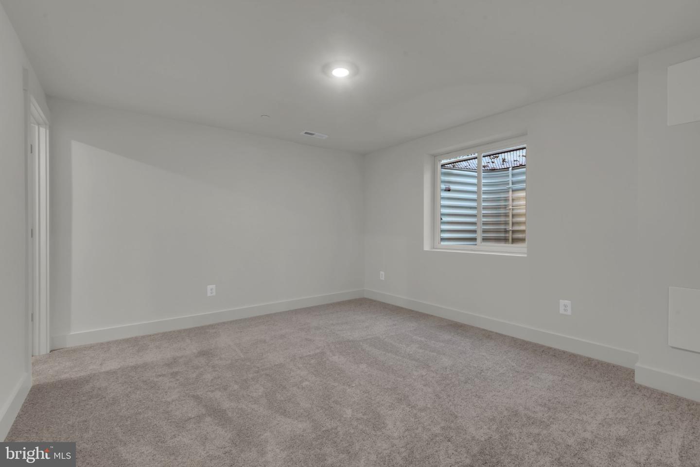 995 Arundel Dr Property Photo 44