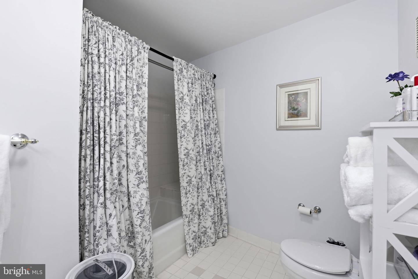 2102 Chesapeake Harbour Dr E #202 Property Photo 18