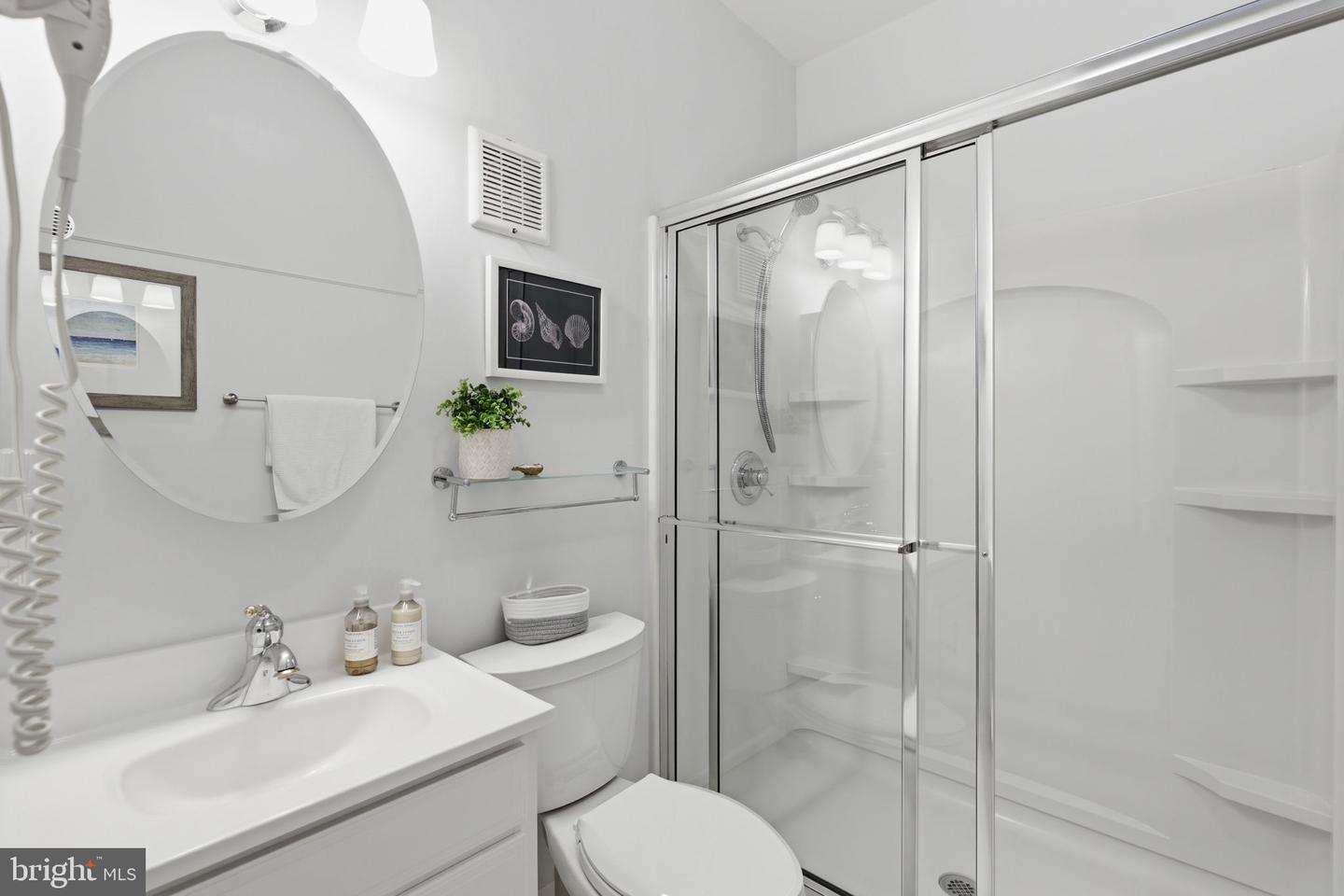 2102 Chesapeake Harbour Dr E #202 Property Photo 23