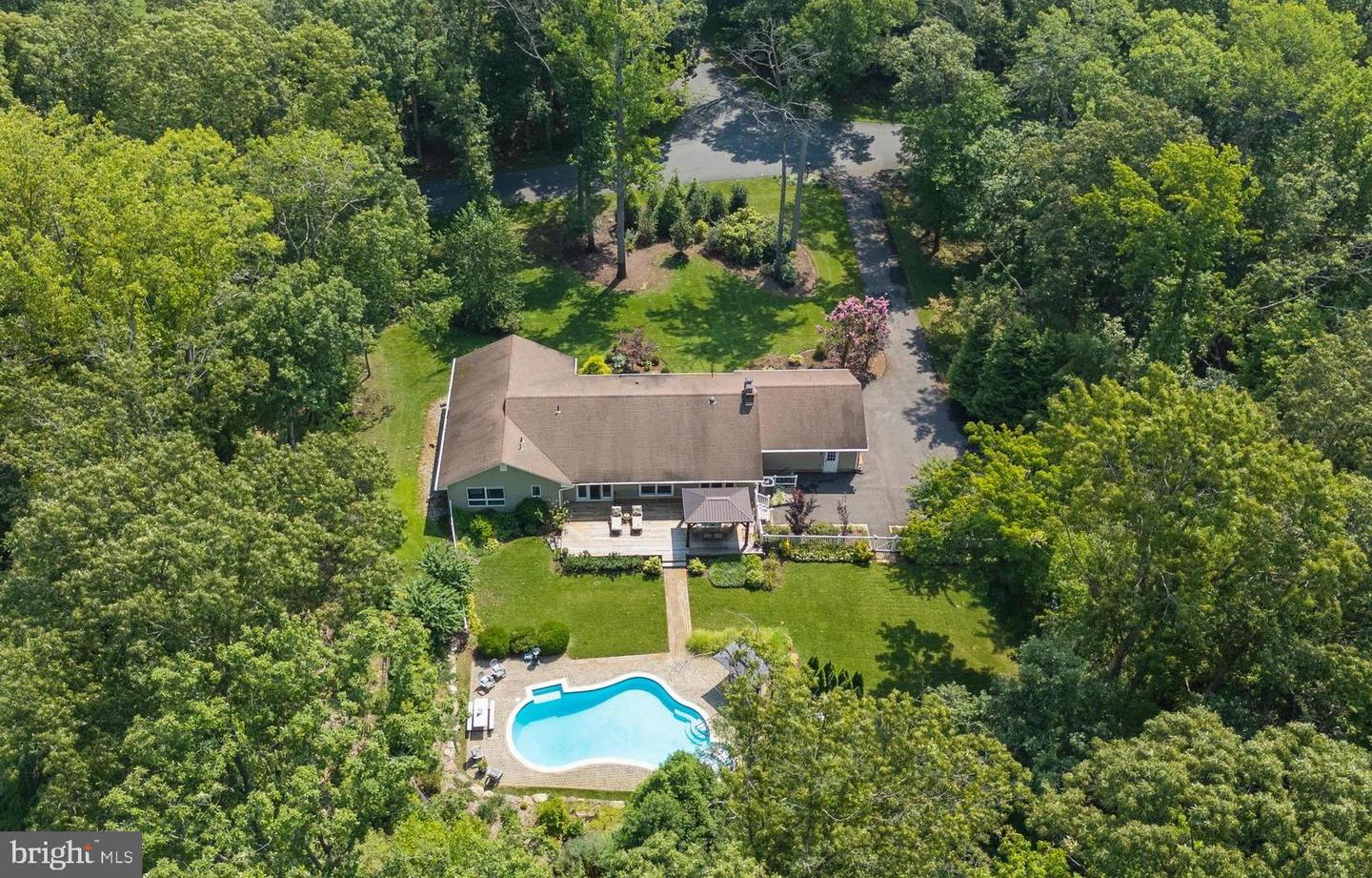 668 Santa Maria Ln Property Photo 1