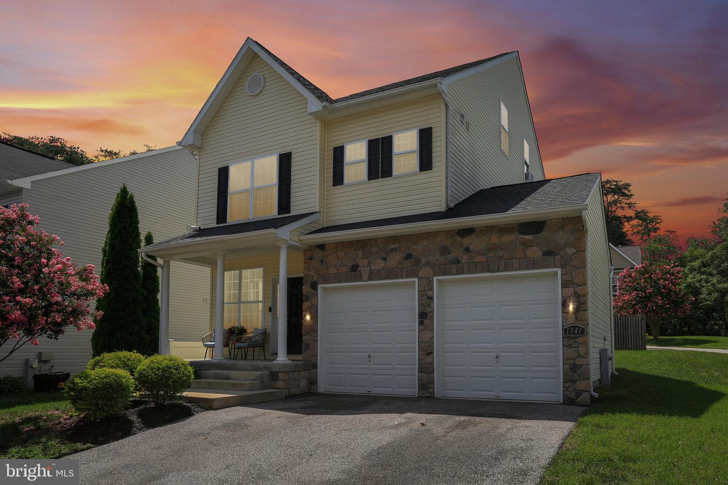 1341 Jamestowne Property Photo 1