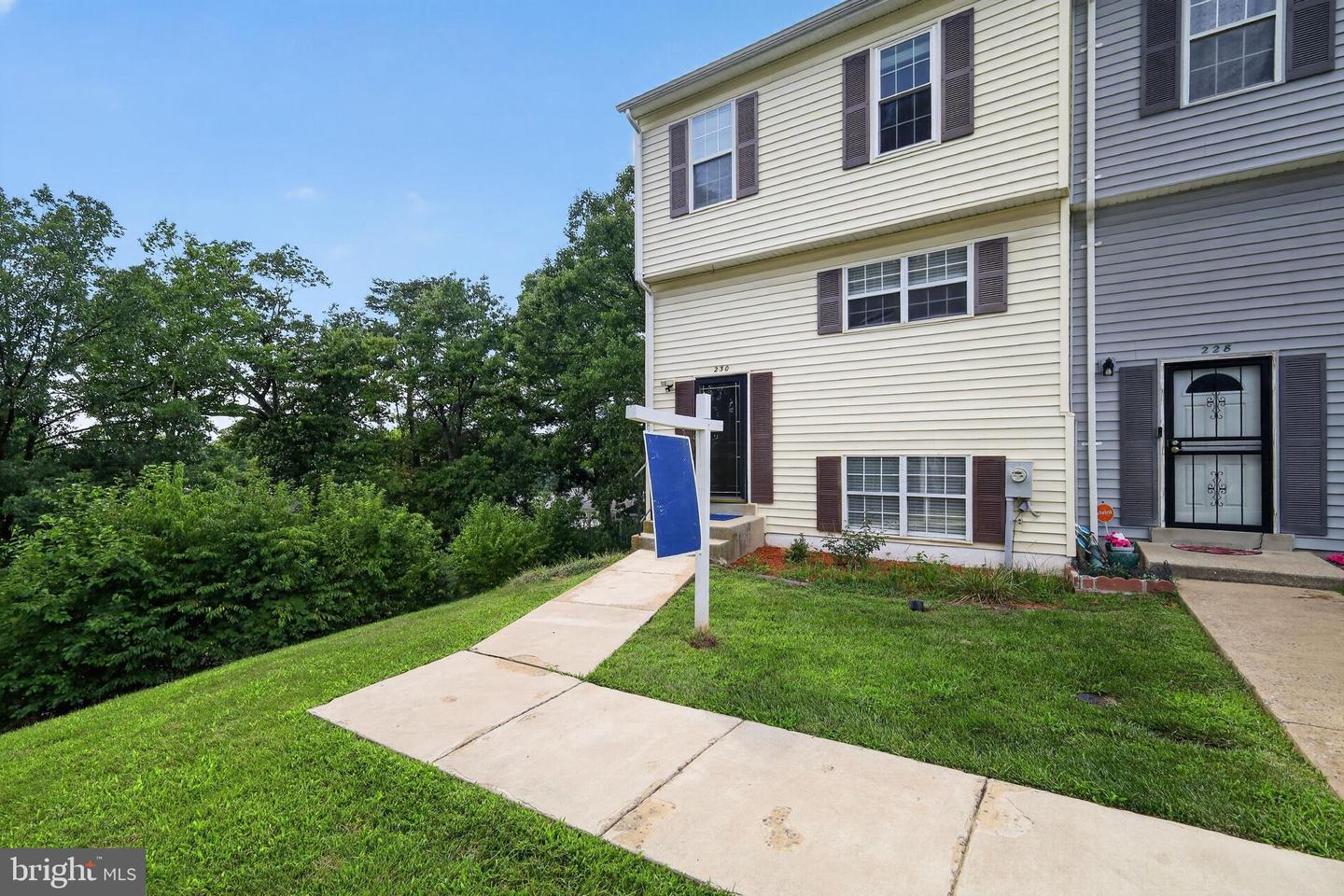 230 Sweet Pine Dr Property Photo 2