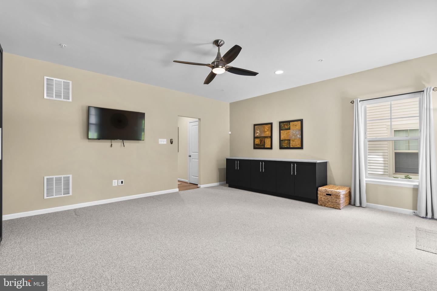7110 Yamhill Way Property Photo 34
