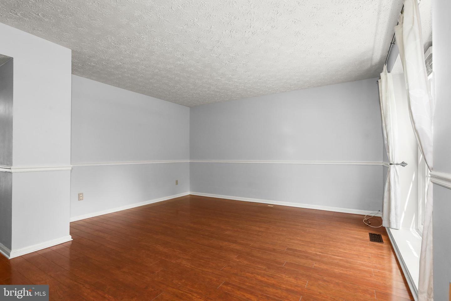 2180 Commissary Cir Property Photo 4