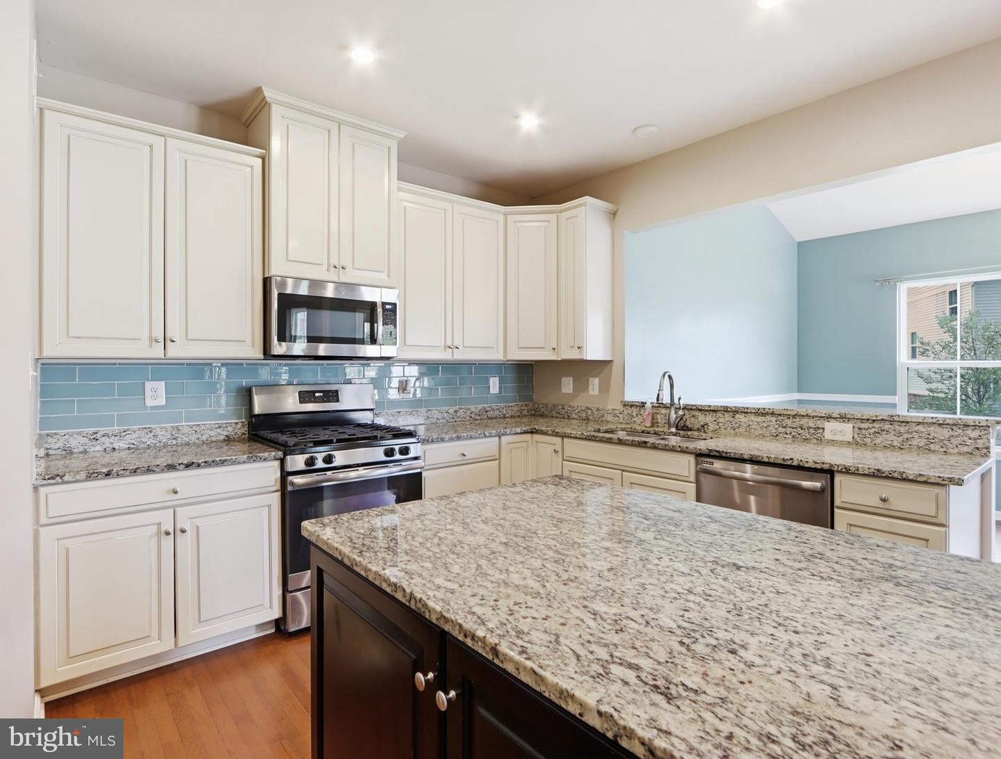 807 Boxwood Dr Property Photo 13
