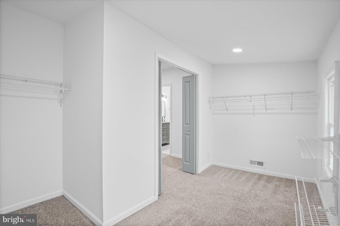 701 Wellham Ave Property Photo 27
