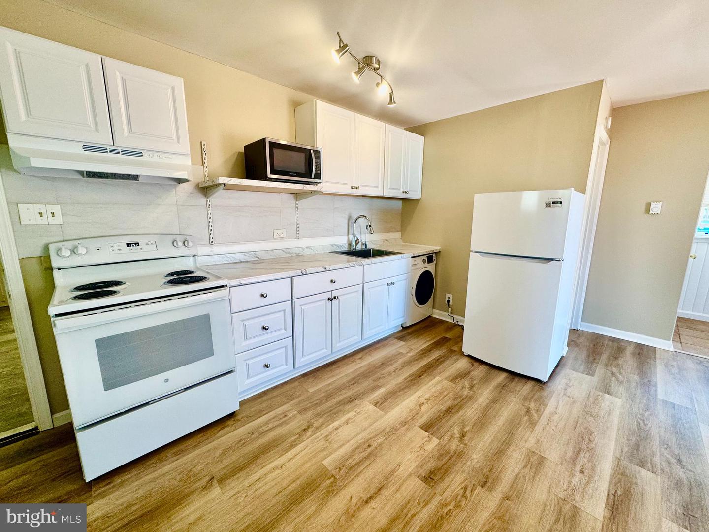 4740 Frederick Ave Property Photo 7