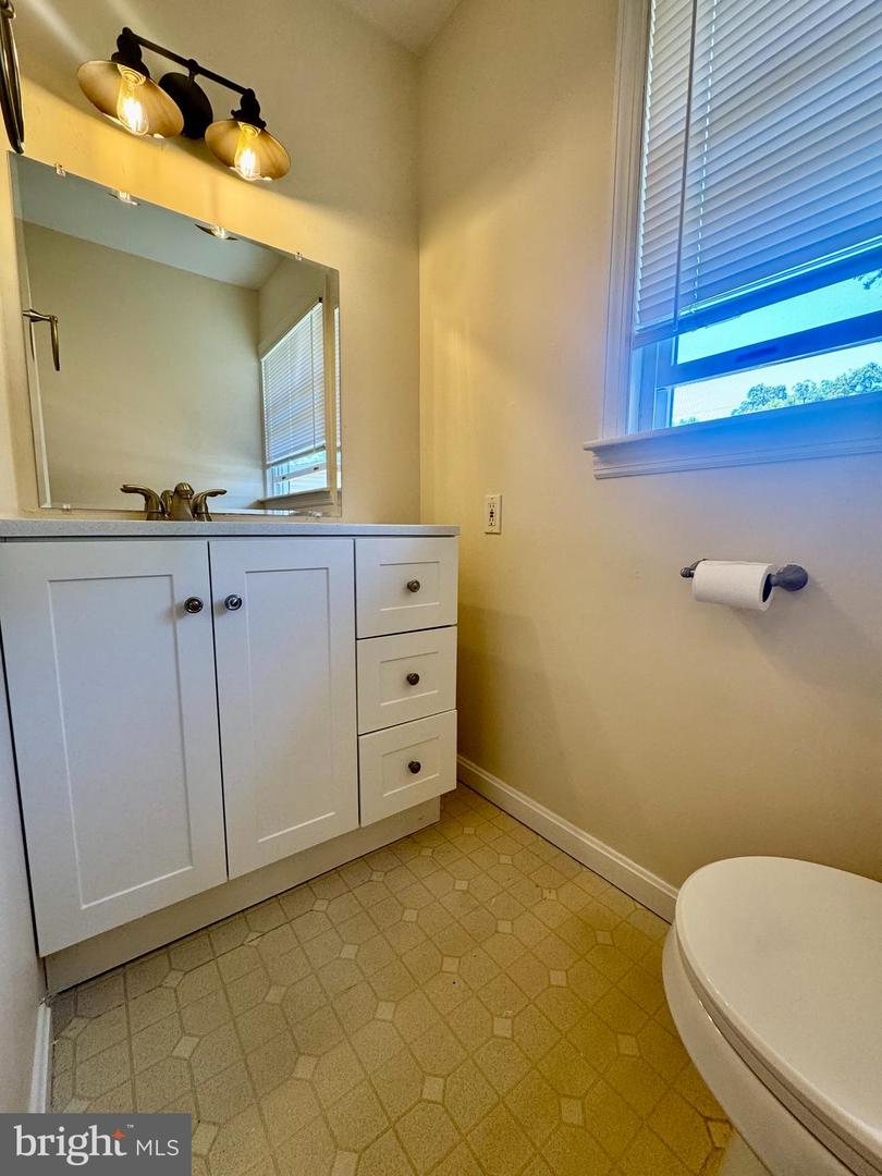 4740 Frederick Ave Property Photo 14