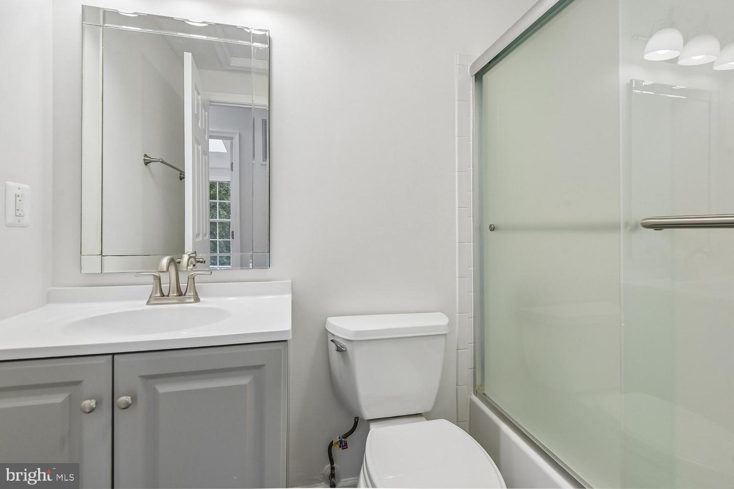 1546 Falstone Ln Property Photo 17