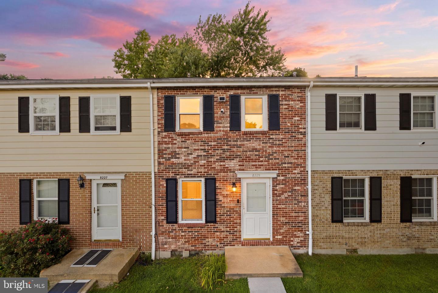 8229 COATSBRIDGE CT Property Photo 1
