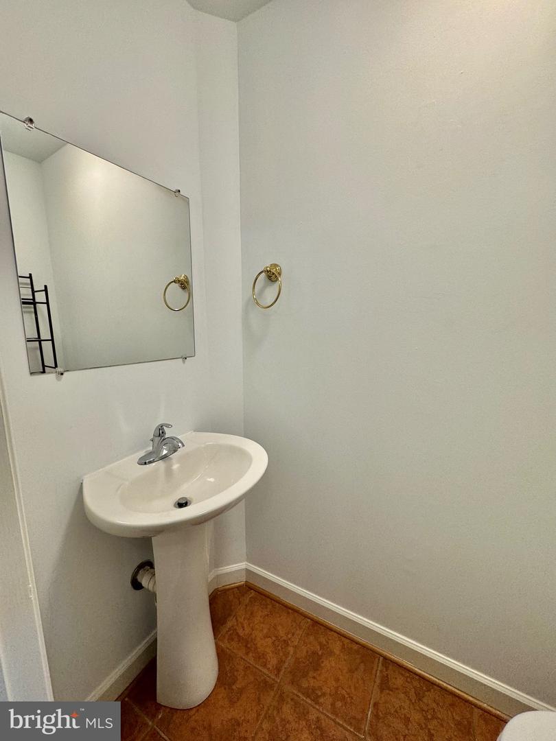 2128 Brigadier Blvd Property Photo 3