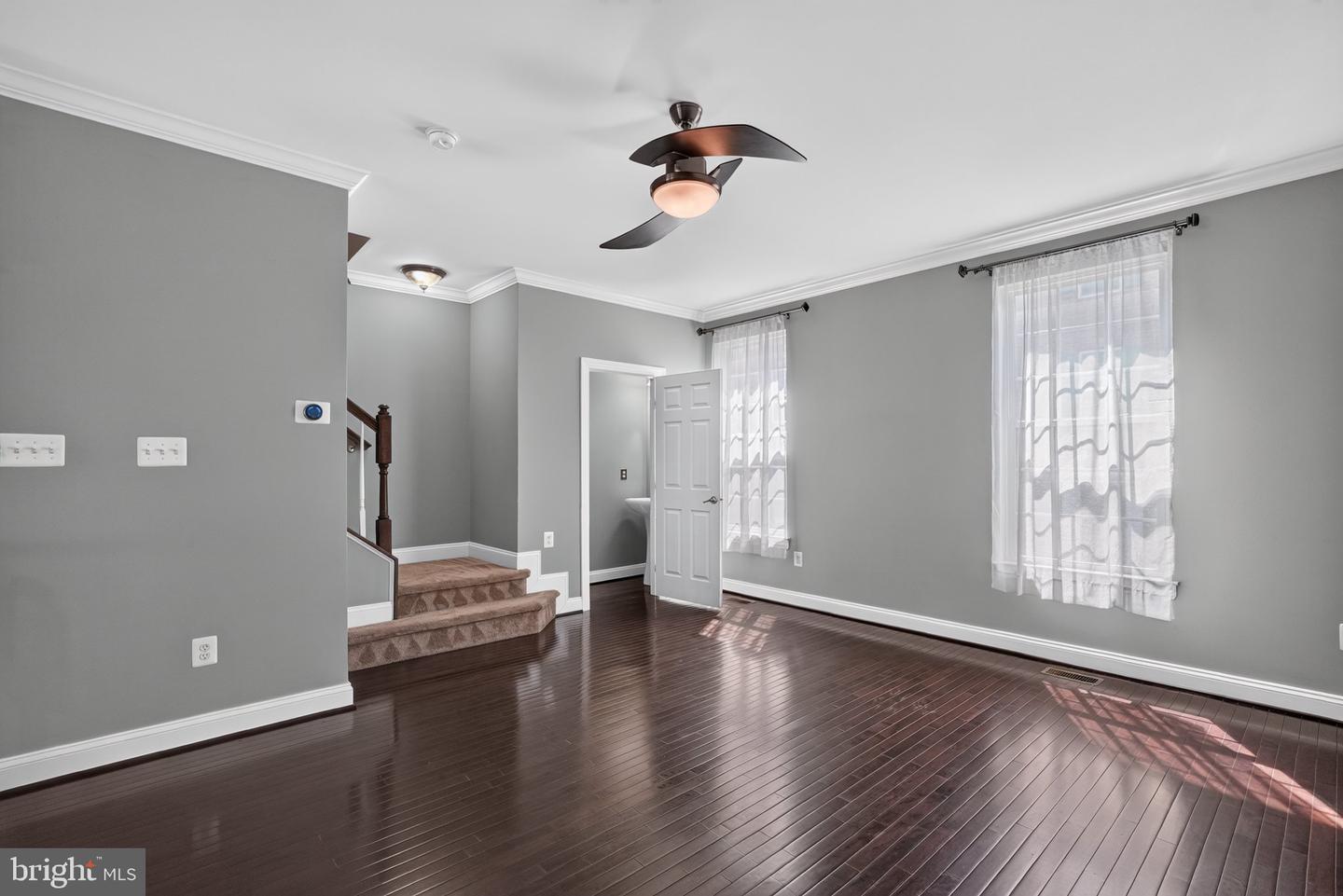 1506 Pin Oak Ct Property Photo 6
