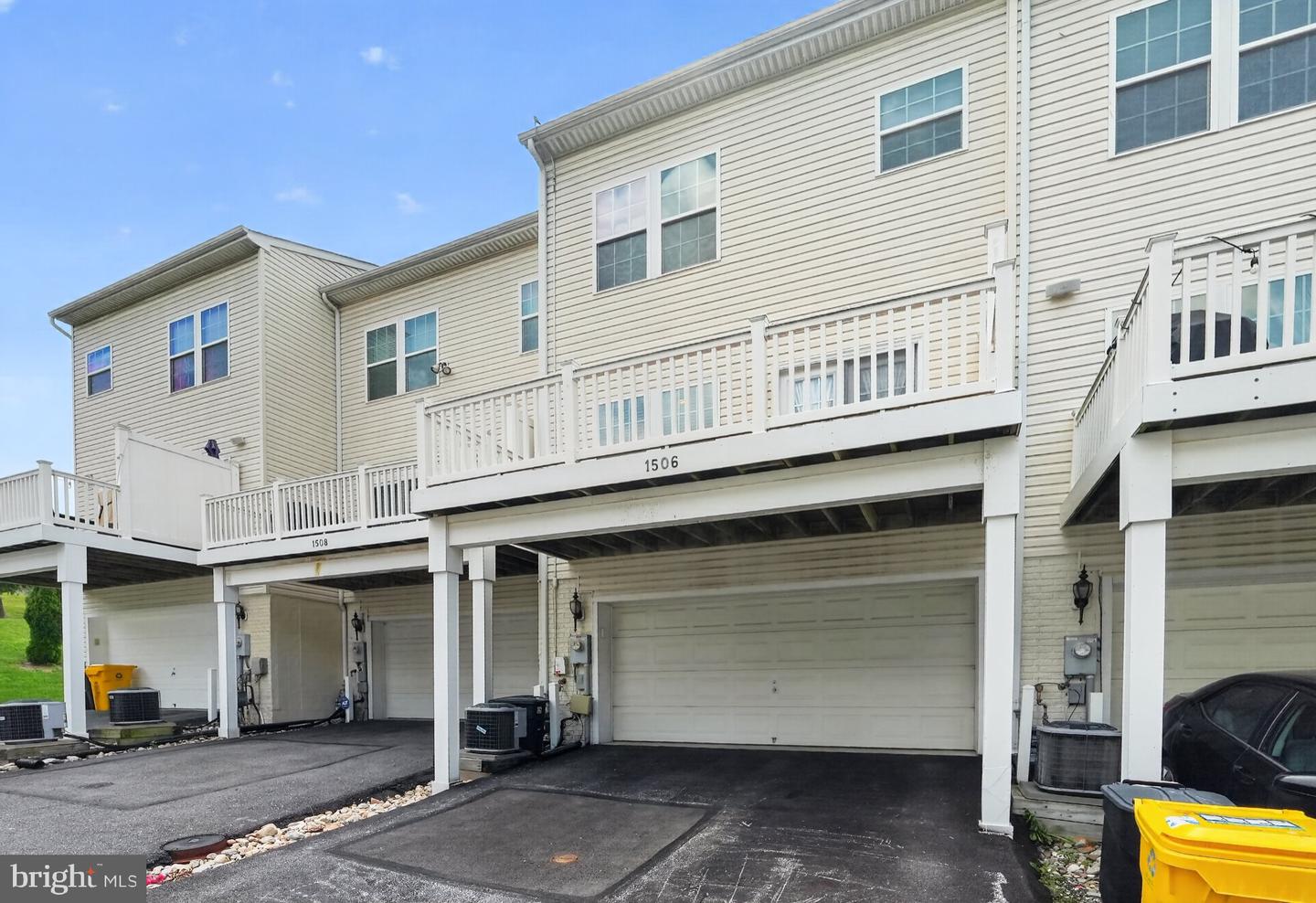 1506 Pin Oak Ct Property Photo 23