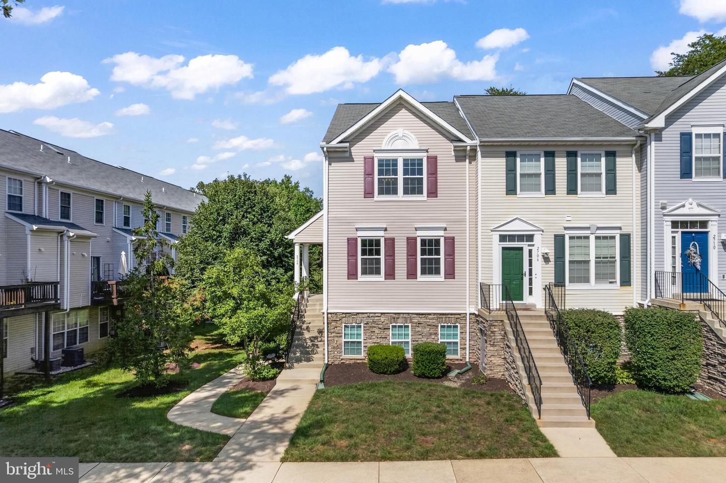 2704 Oak Leaf Ct #e Property Photo 37