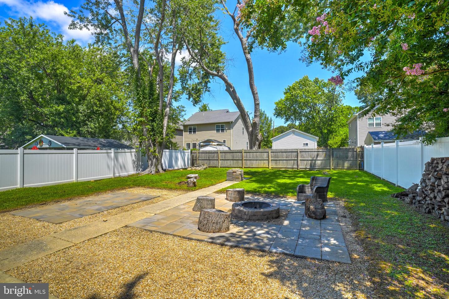 616 Charles Ave Property Photo 16