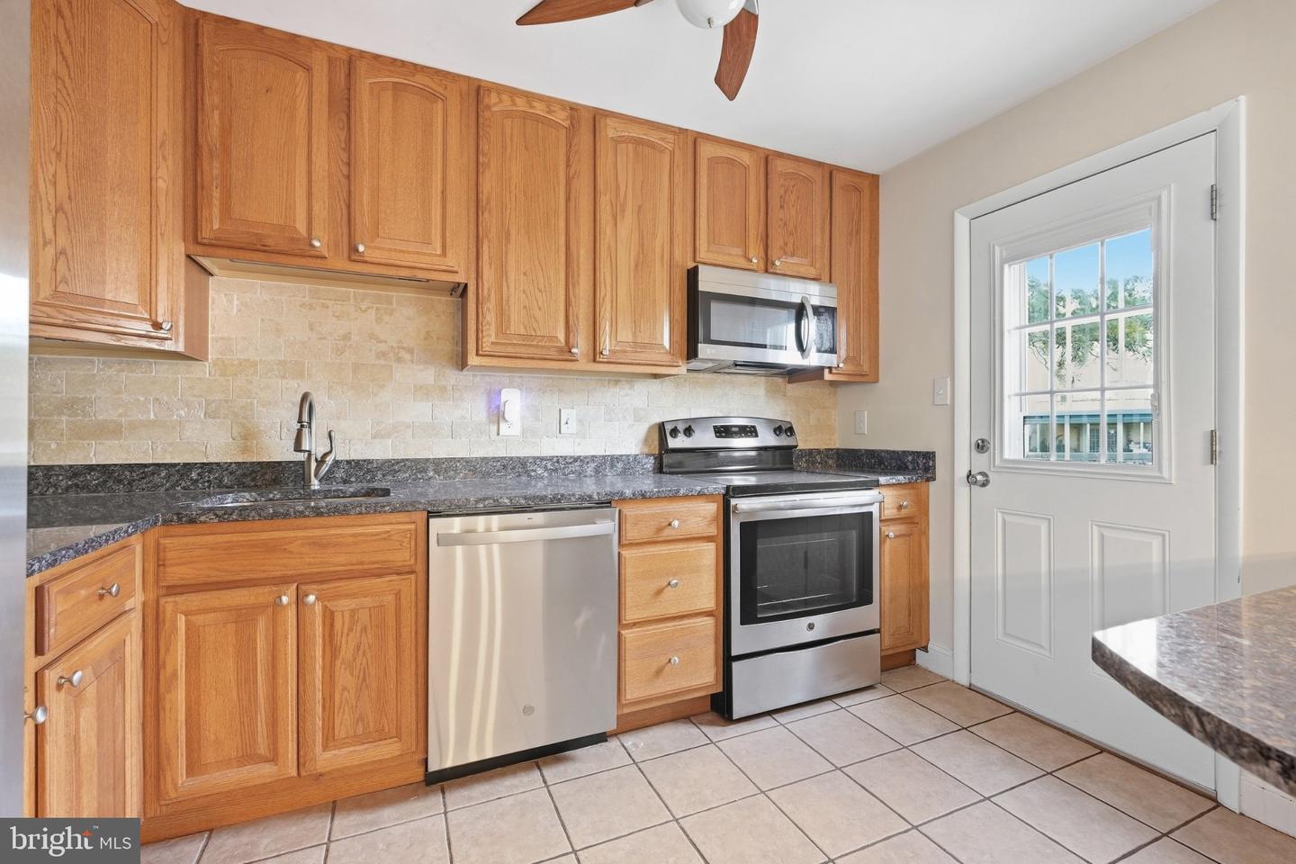 1187 Convey Harbour Property Photo 3