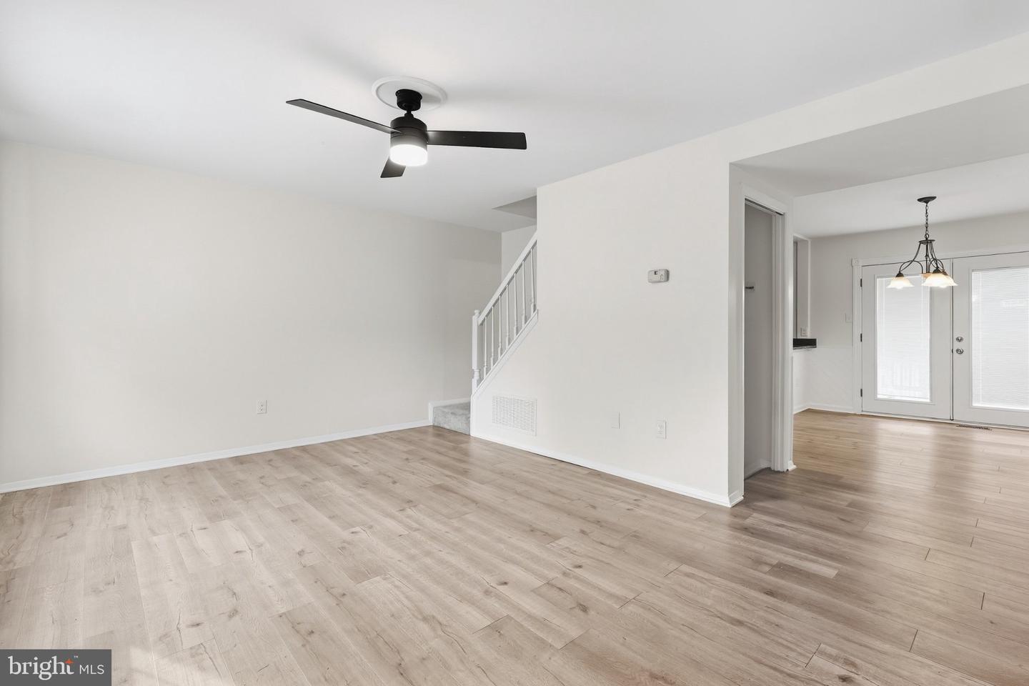 1187 Convey Harbour Property Photo 6