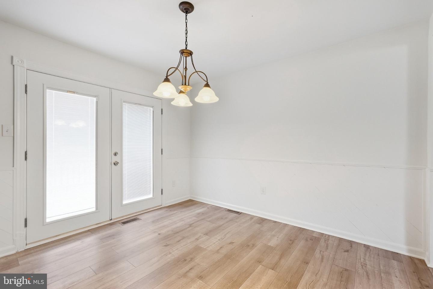 1187 Convey Harbour Property Photo 7