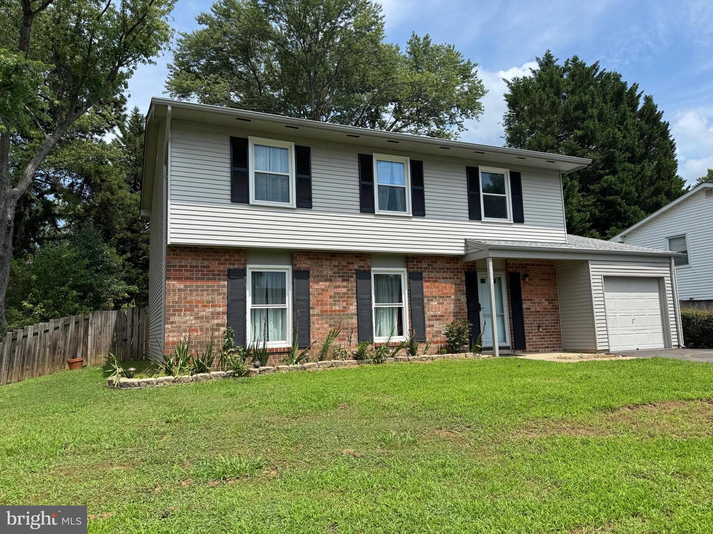 1717 Fallsway Dr Property Photo 15