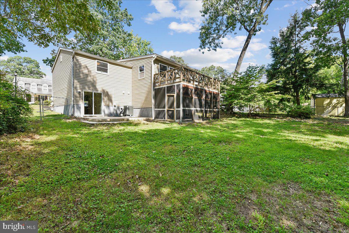 754 Hyde Park Dr Property Photo 5