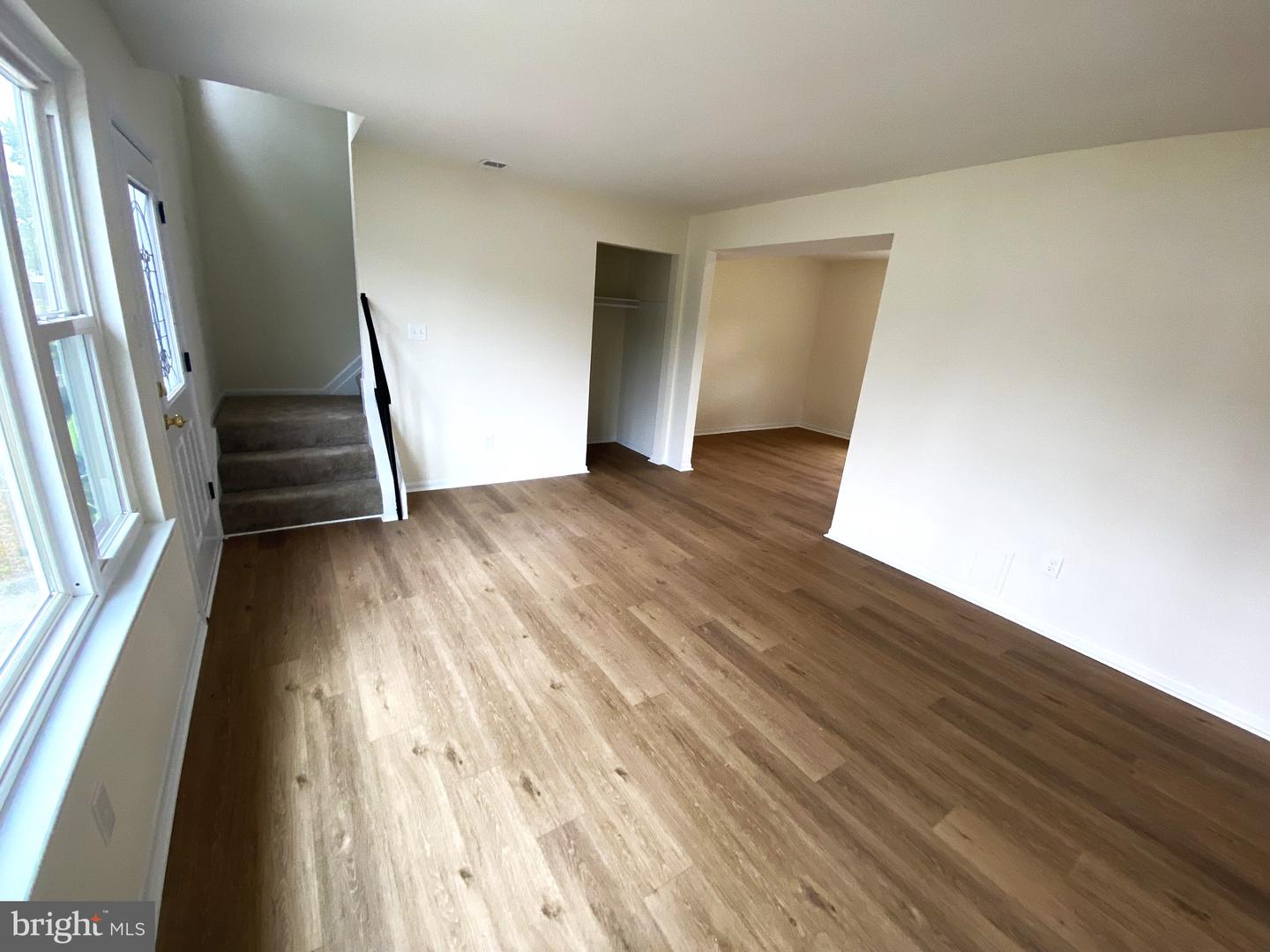 7707 Queens Rd Property Photo 6