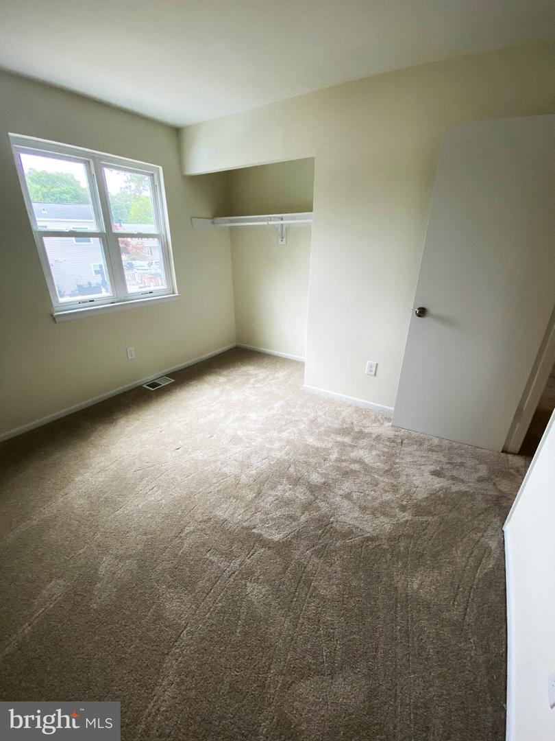 7707 Queens Rd Property Photo 16