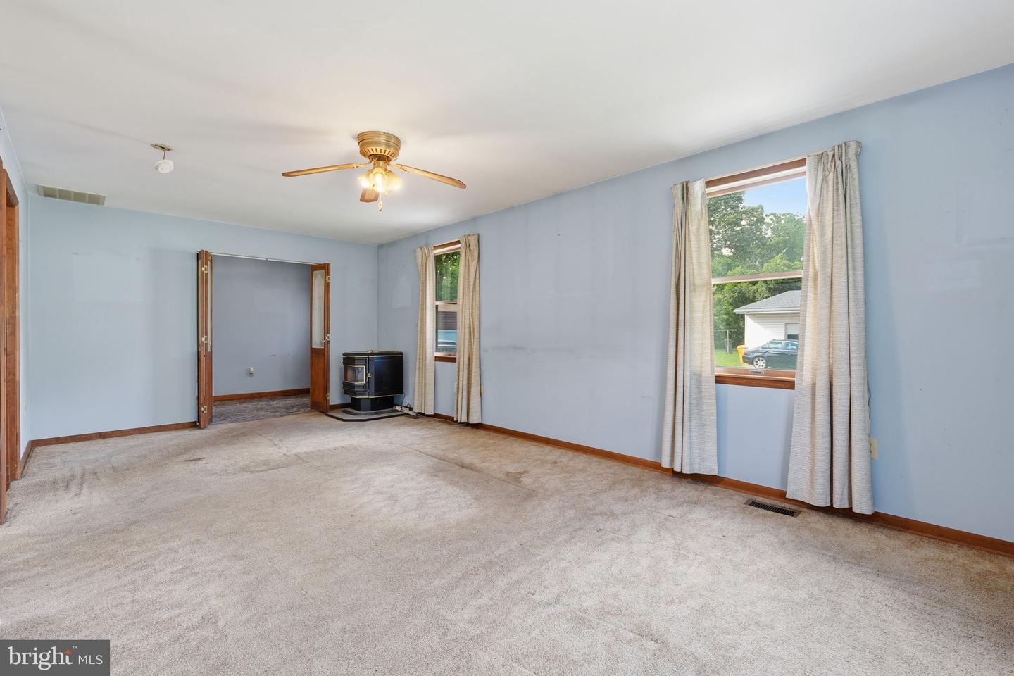 7924 Telegraph Rd Property Photo 5