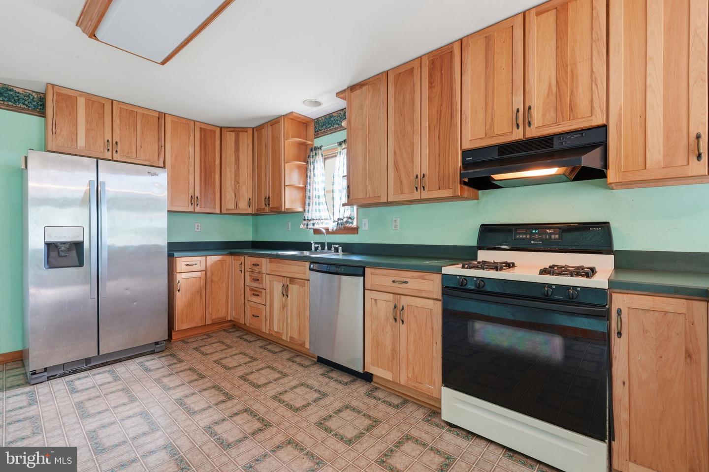 7924 Telegraph Rd Property Photo 10