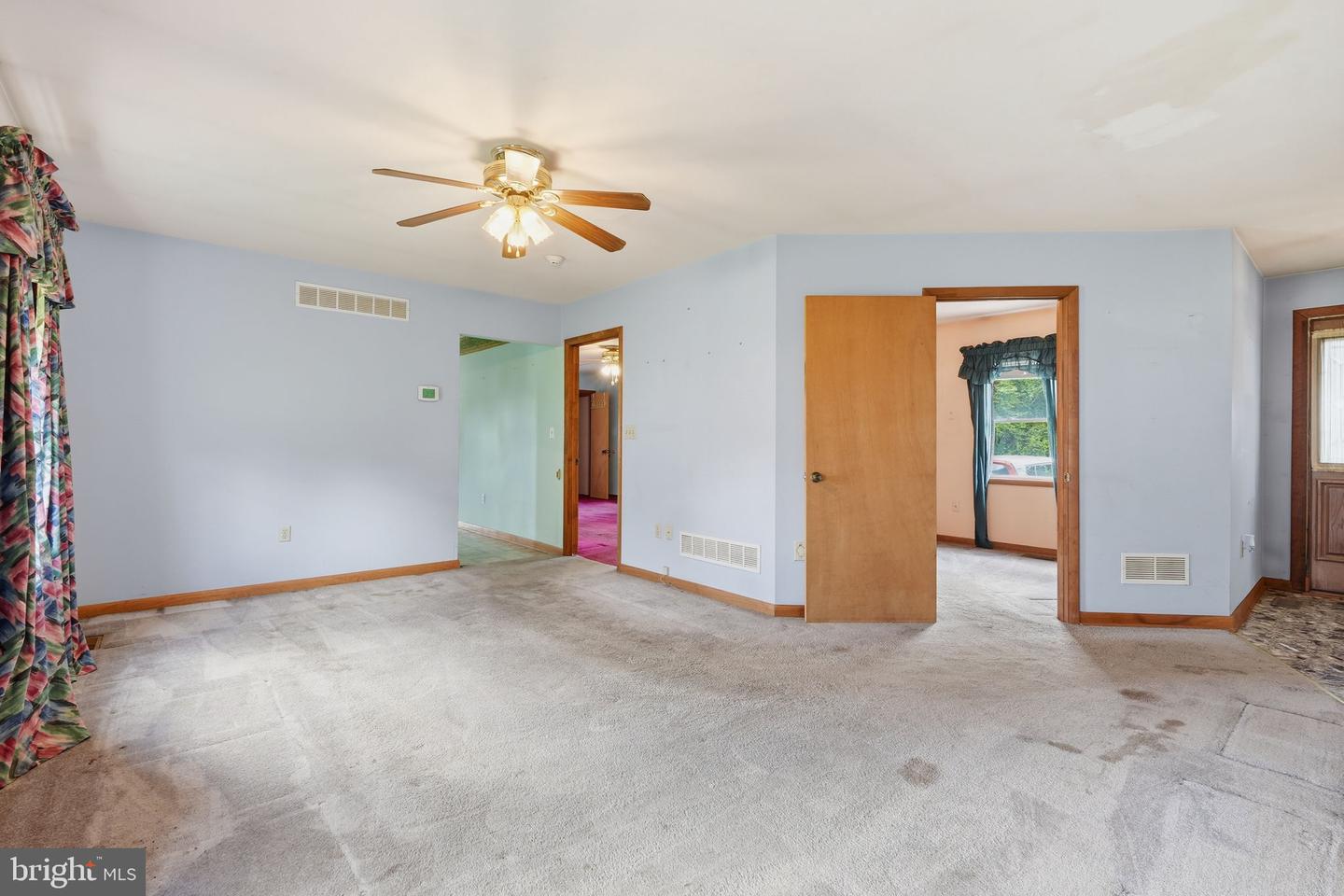 7924 Telegraph Rd Property Photo 18